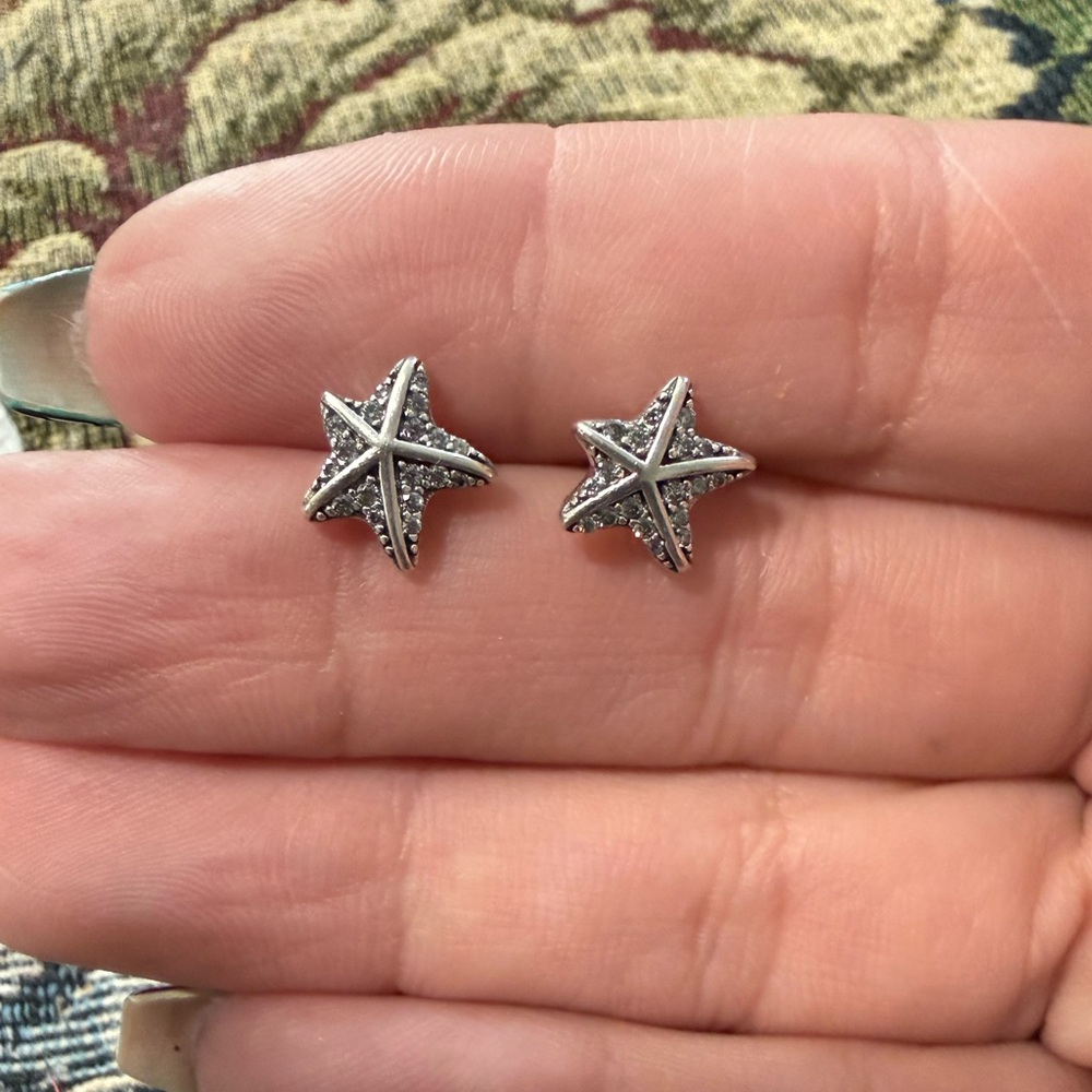 Pandora retired Second Hand ✋ Silver Starfish Earrings Sterling silver 925